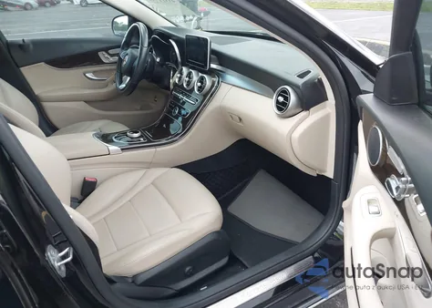 2018 Mercedes-Benz C 300 из США, поврежденный, VIN WDDWF4JB1JR422958